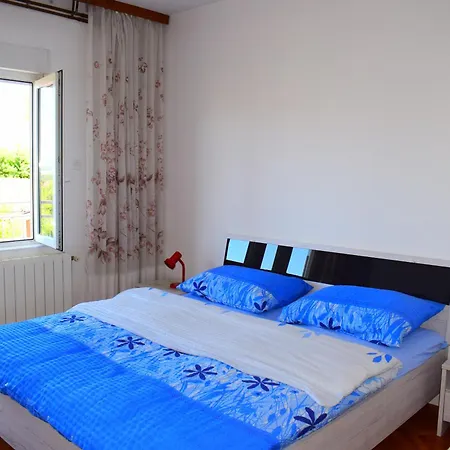 Milica Appartement *